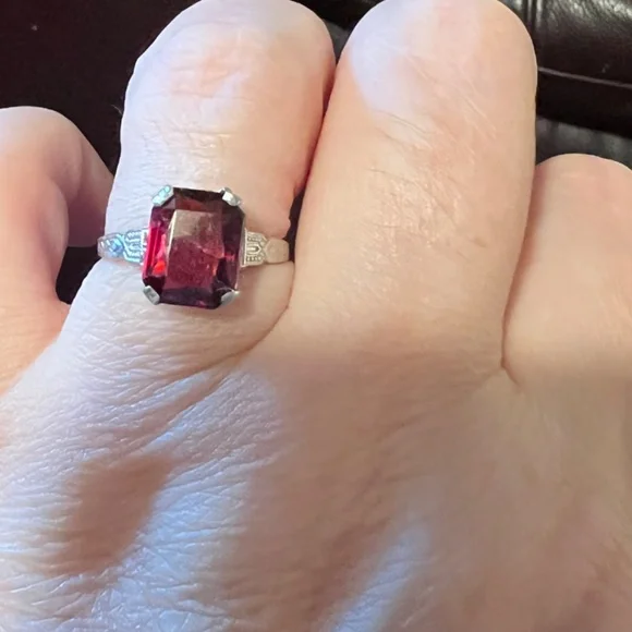 OSTBY BARTON ANTIQUE ART DECO 14K WHITE GOLD EMERALD CUT GARNET RING HALLMARKED